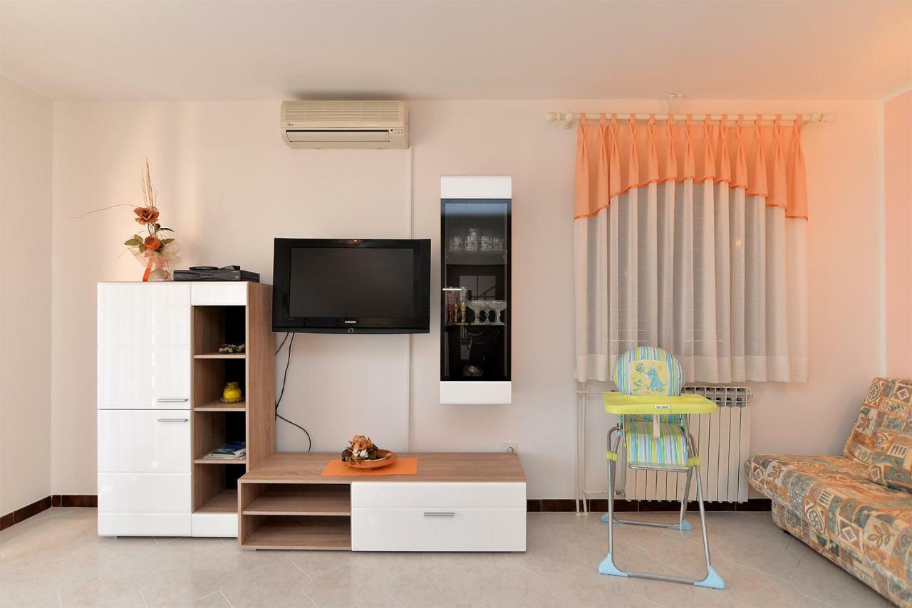 Apartment Gracijela 827 Medulin Exterior photo